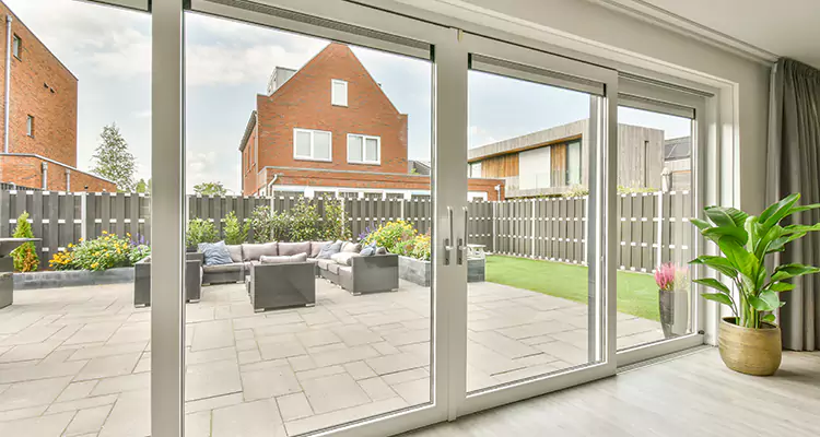 Best Sliding Screen Door Replacement Company in Lutz, FL