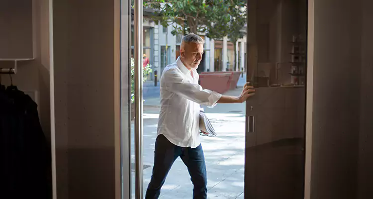 Reliable Pella Patio Door Repair Services for Opening Issues in Lutz, FL